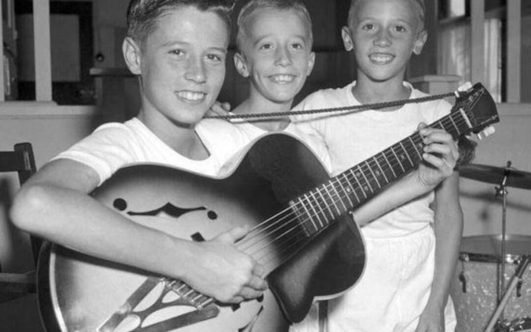 Bee Gees – Os Jovens Irmãos Gibb