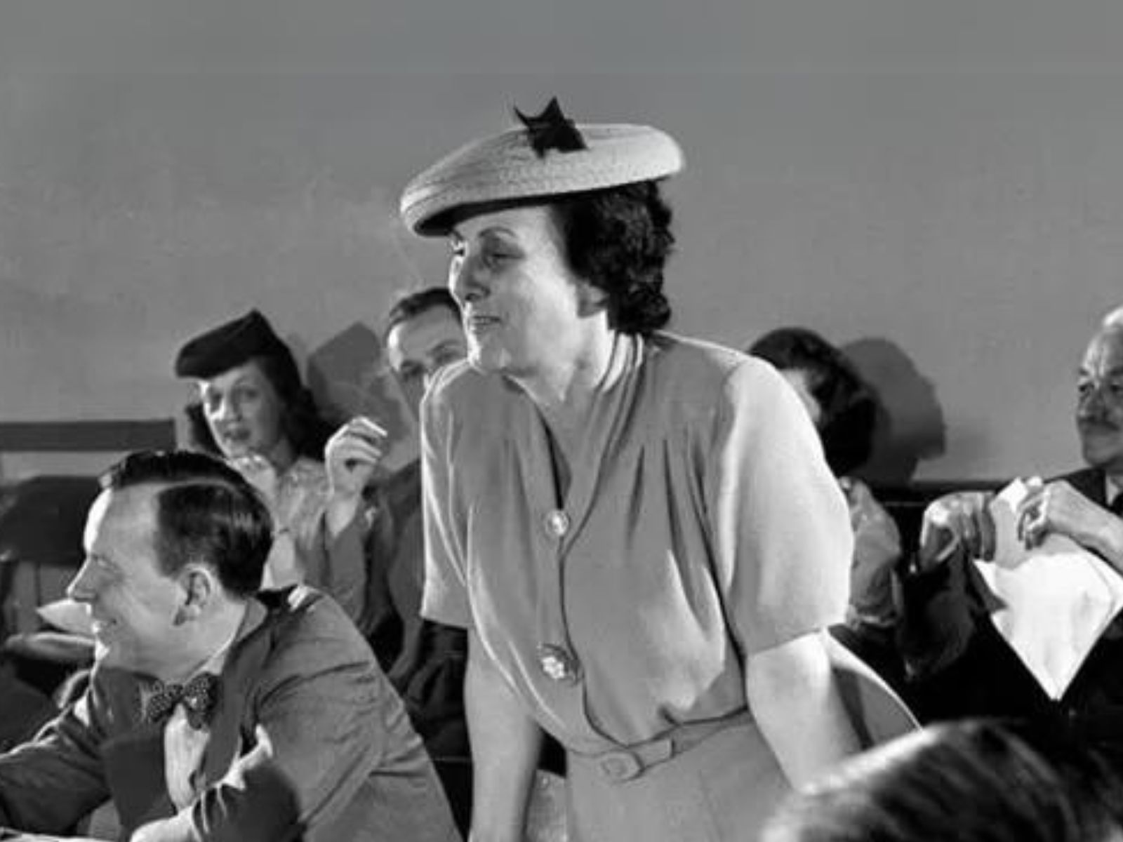 A conquista do voto feminino no Brasil representou um marco fundamental na história dos direitos das mulheres no país. Este movimento foi impulsionado por figuras proeminentes, sendo Bertha Lutz uma das líderes mais destacadas. A conquista do voto feminino no Brasil representou um marco fundamental na história dos direitos das mulheres no país. Este movimento foi impulsionado por figuras proeminentes, sendo Bertha Lutz uma das líderes mais destacadas.