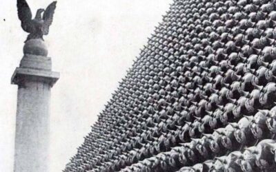 Derrota da Alemanha na Primeira Guerra: Capacetes Empilhados