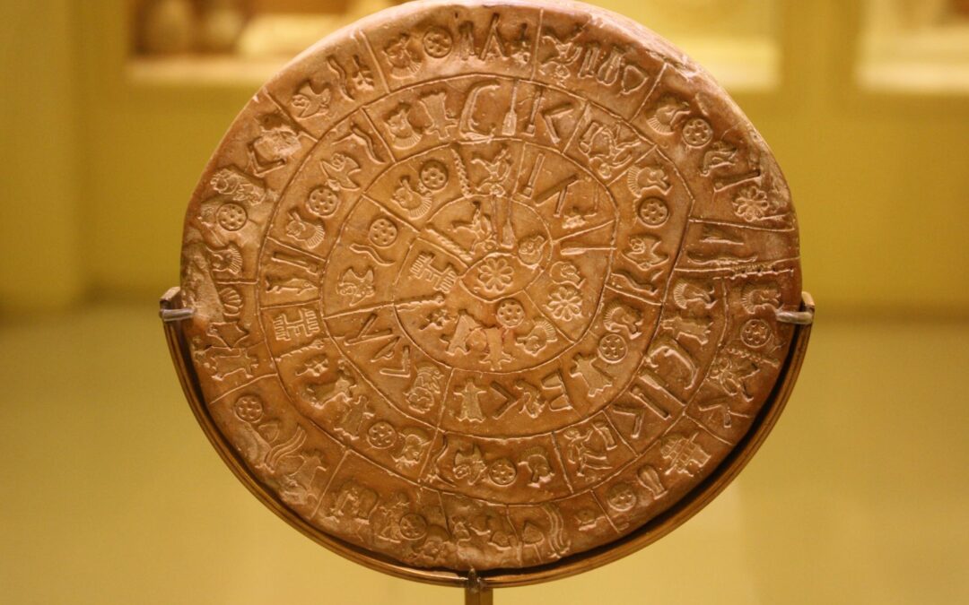 Disco de Phaistos – Artefato Enigmático da Idade do Bronze