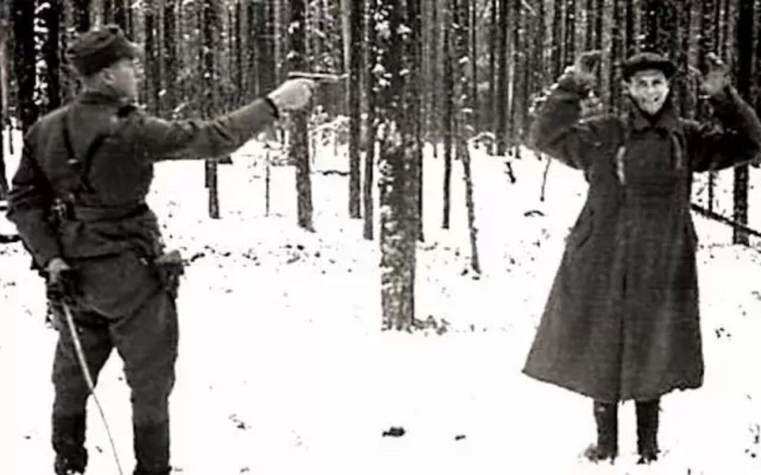 Espião Soviético Desconhecido: O Sorriso Final de Desafio