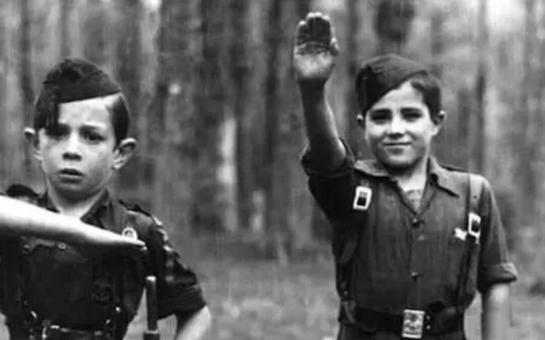 Fascismo na Espanha – Adesão dos Nacionalistas de Franco