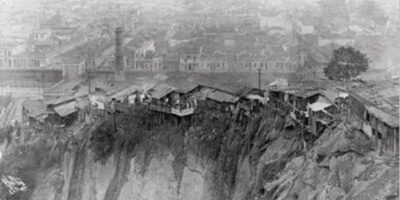 O termo favela inicialmente referia-se, no século XIX, a uma árvore muito comum na Bahia. O governo havia prometido aos soldados do Rio de Janeiro que estavam na Guerra de Canudos (1895 – 1896) entregar-lhes residências caso saíssem vitoriosos do conflito. Ao retornarem em 1897 e verem a promessa não ser cumprida, os soldados se apropriaram da região de um morro que passou, a partir daí, a ser chamado de Morro da Providência, em referência à providência tomada pelos soldados.