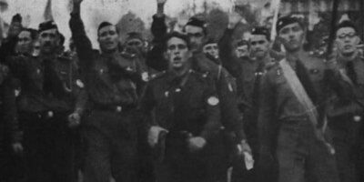 A Revoada das Galinhas Verdes, também conhecida como a Batalha da Sé, foi um evento marcante na história política do Brasil, ocorrido em 1934. Esse confronto teve lugar na Praça da Sé, em São Paulo, envolvendo membros da Ação Integralista Brasileira (AIB), conhecidos como "galinhas verdes" devido aos uniformes que usavam, e militantes de esquerda, incluindo anarquistas, comunistas e socialistas.