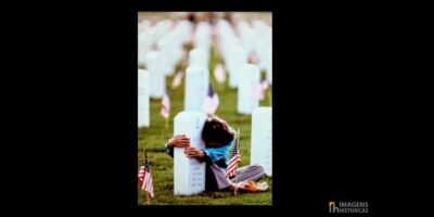 A fotografia da viúva do Memorial Day mostra Dorris Fielder no Cemitério Fort Logan. Anthony Suau ganhou o Pulitzer 1984 por esta imagem emocionante.